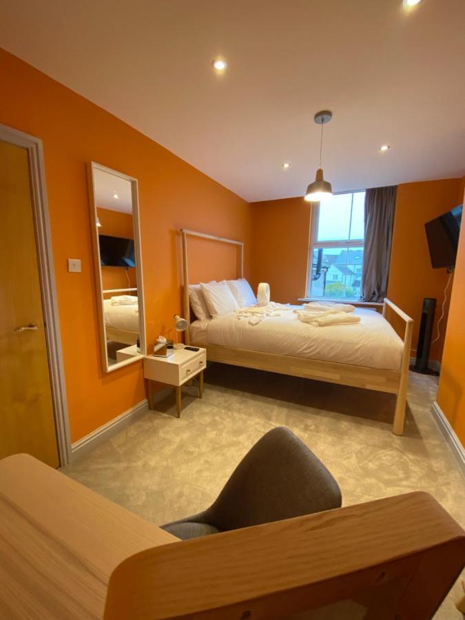 Aaron Wise - 17 Fitzhamon Apartments Cardiff Eksteriør bilde