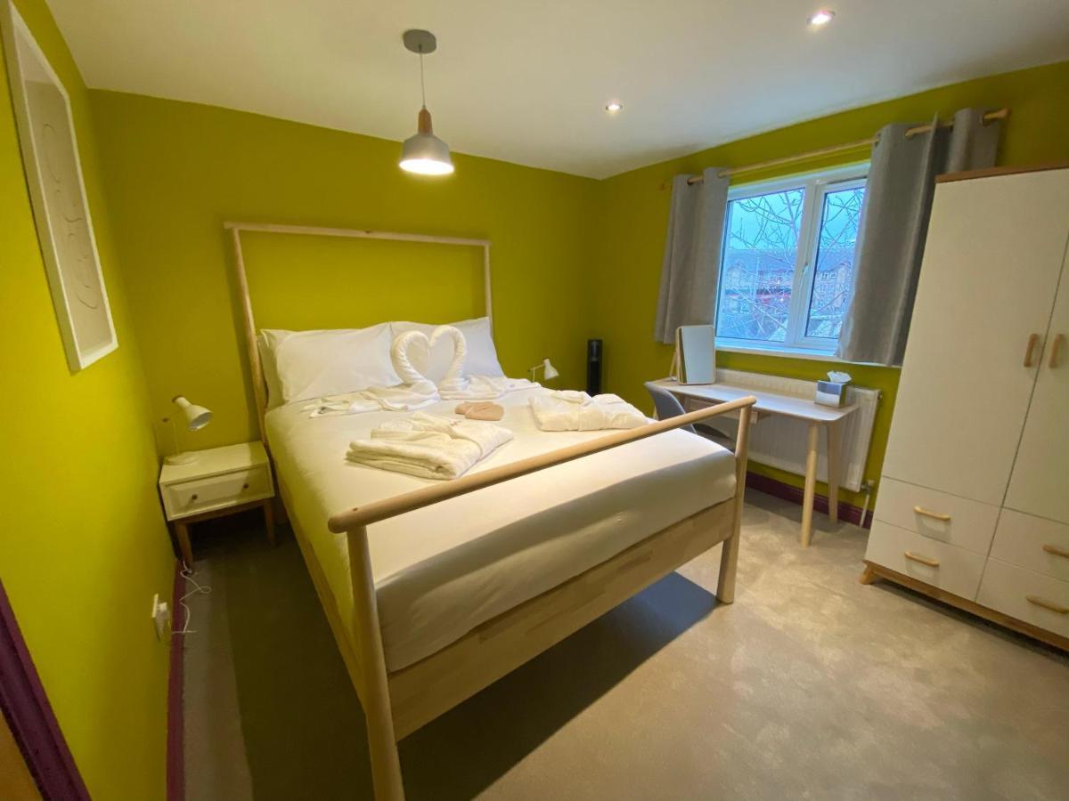 Aaron Wise - 17 Fitzhamon Apartments Cardiff Eksteriør bilde