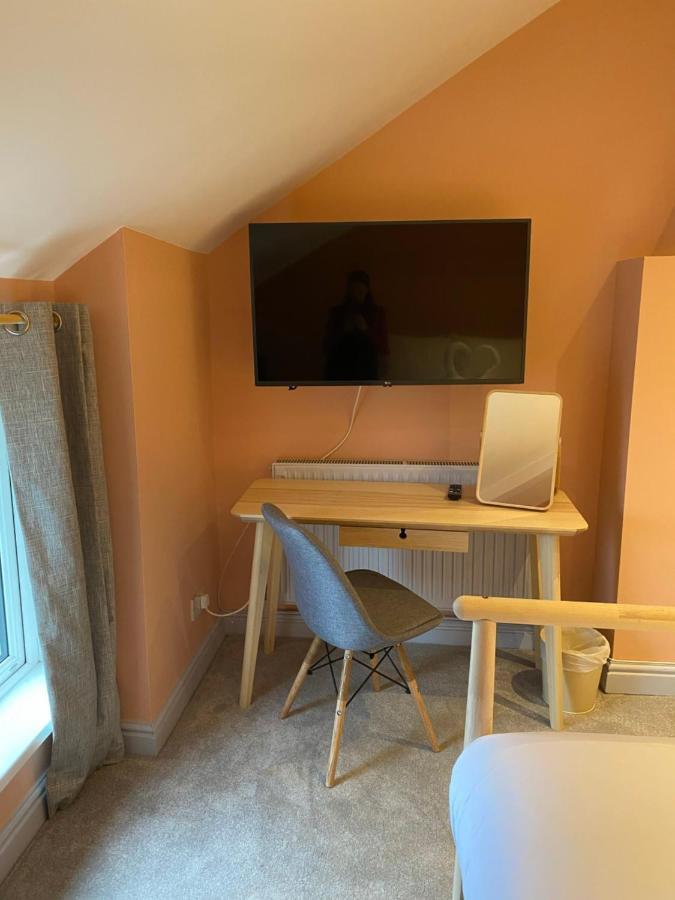 Aaron Wise - 17 Fitzhamon Apartments Cardiff Eksteriør bilde