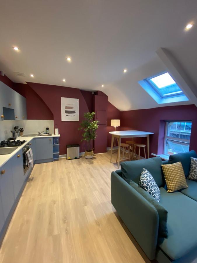 Aaron Wise - 17 Fitzhamon Apartments Cardiff Eksteriør bilde