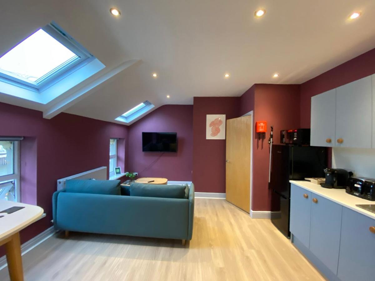 Aaron Wise - 17 Fitzhamon Apartments Cardiff Eksteriør bilde