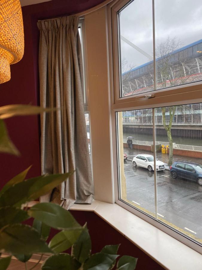 Aaron Wise - 17 Fitzhamon Apartments Cardiff Eksteriør bilde