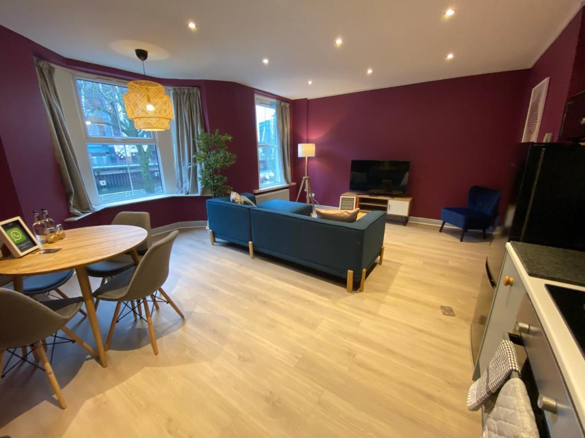 Aaron Wise - 17 Fitzhamon Apartments Cardiff Eksteriør bilde